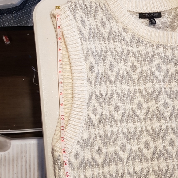 Banana Republic Nordic Argyle Knit Wool Vest Men’s - Picture 9 of 10